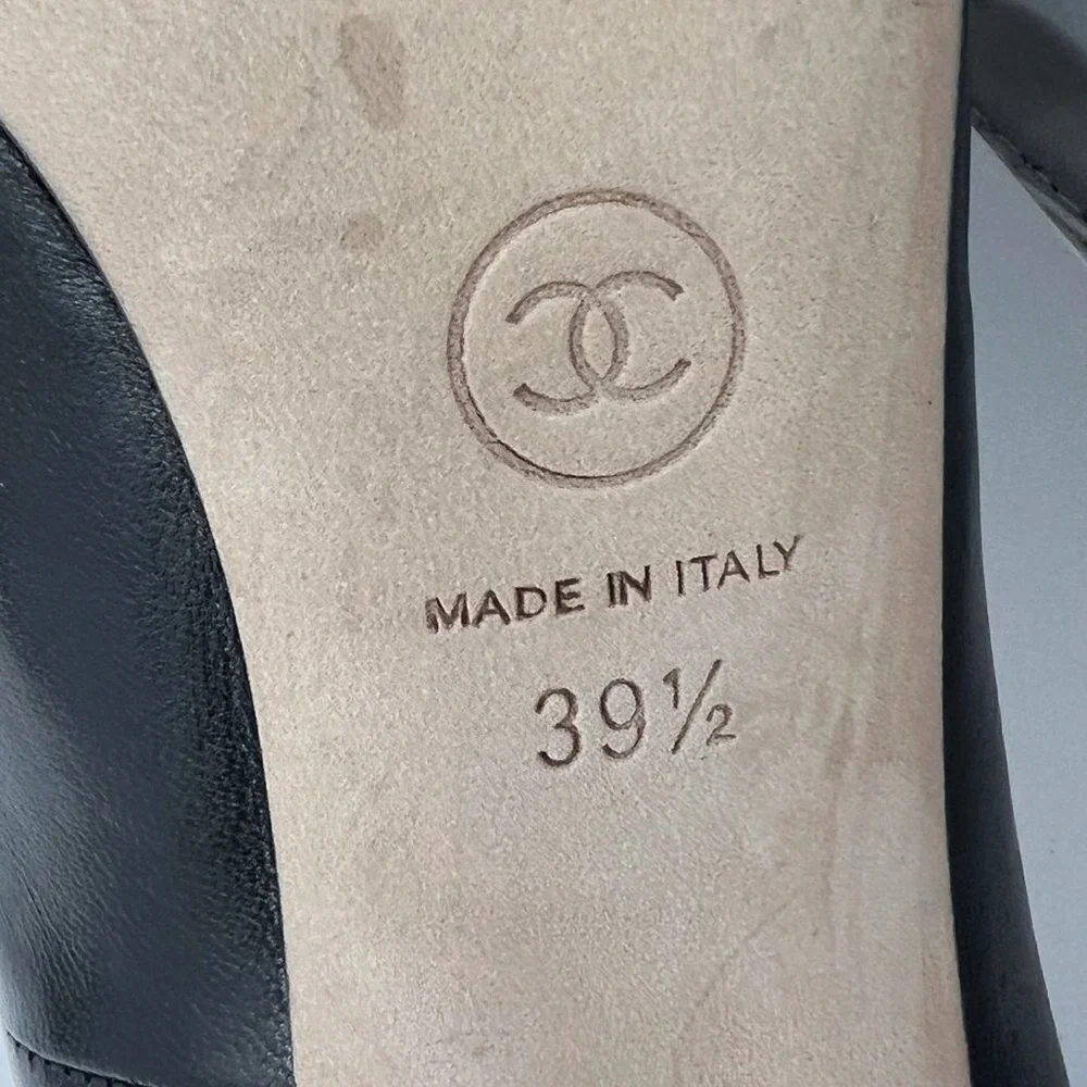 Chanel Black Leather Pumps CC Logo Classic Heels‎ 39.5